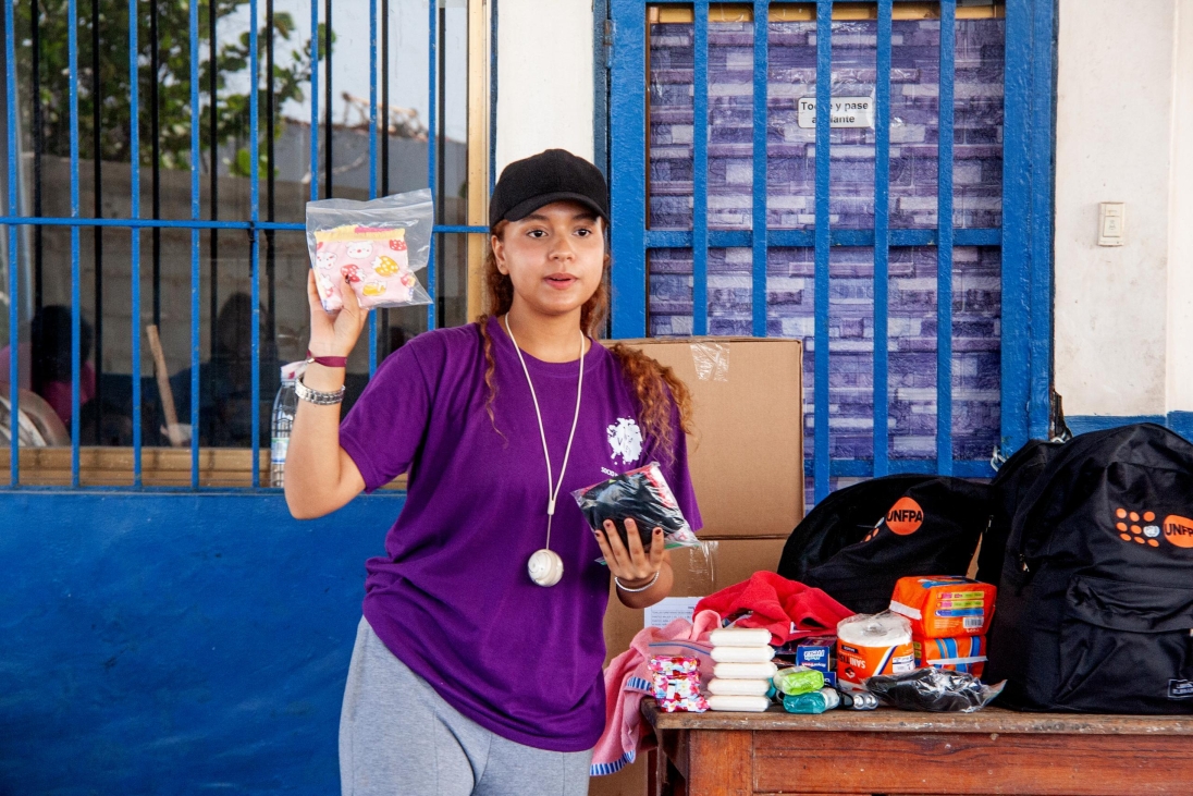 Entrega de kits UNFPA:TintaVioleta